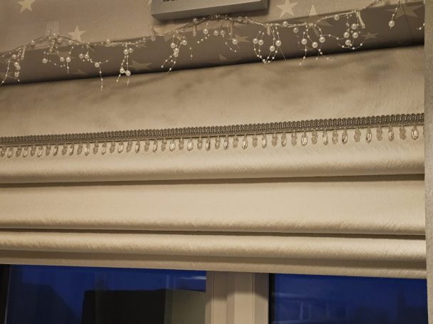 Roman blinds with jem trim